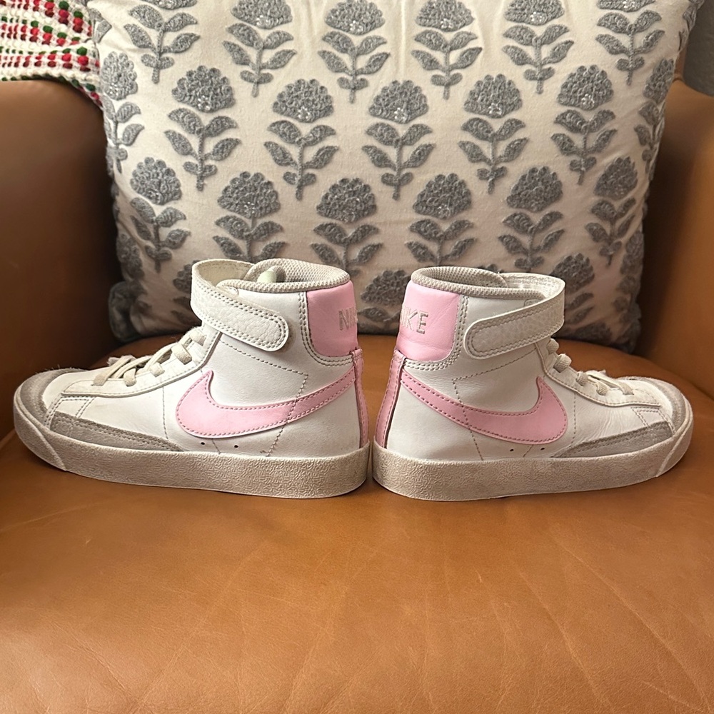 Nike Kids High-Top Sneakers - worn apx 5x, Cream and Pink - Picture 6 of 8